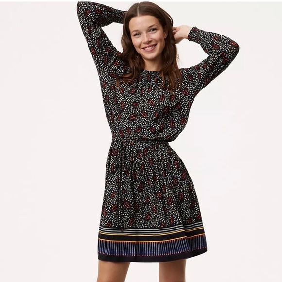 LOFT Diamond Floral Smocked Dress Large - Picture 1 of 4